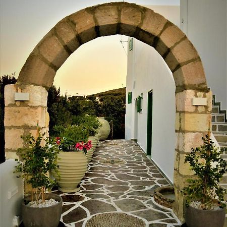 Pachaina Dioni Lux Inn 2 מראה חיצוני תמונה