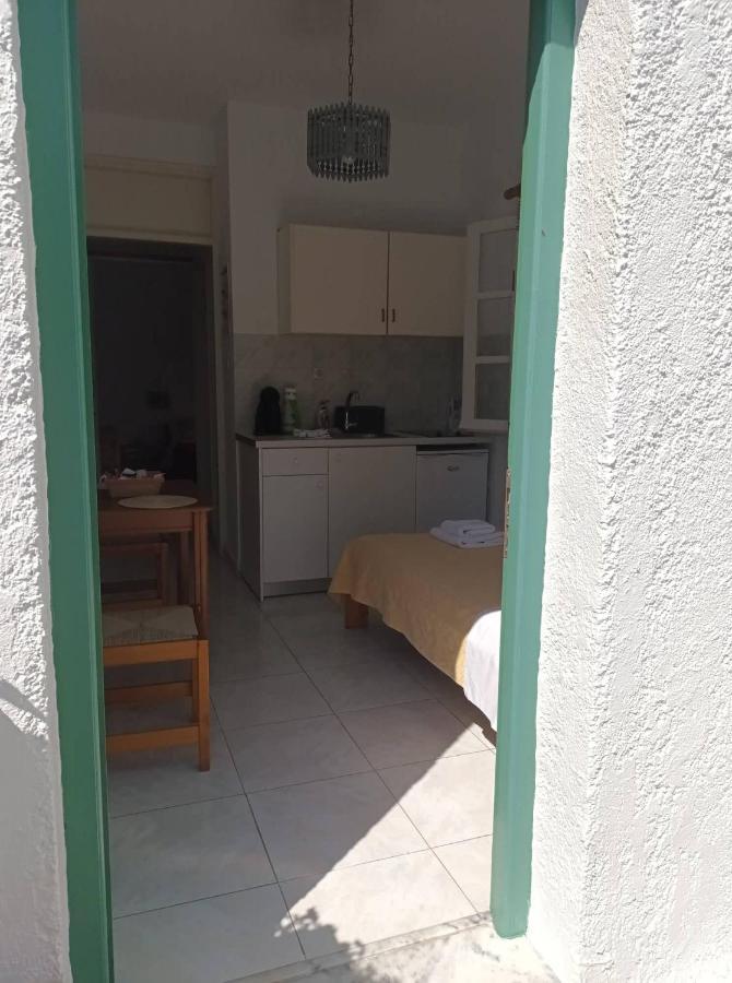 Pachaina Dioni Lux Inn 2 מראה חיצוני תמונה