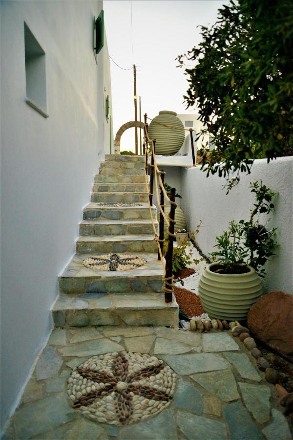 Pachaina Dioni Lux Inn 2 מראה חיצוני תמונה